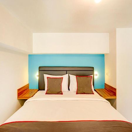 Hotel Super Oyo Collection O 30 Amega Crown Sub Surabaya Exterior foto