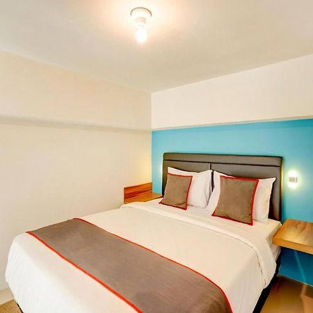 Hotel Super Oyo Collection O 30 Amega Crown Sub Surabaya Exterior foto