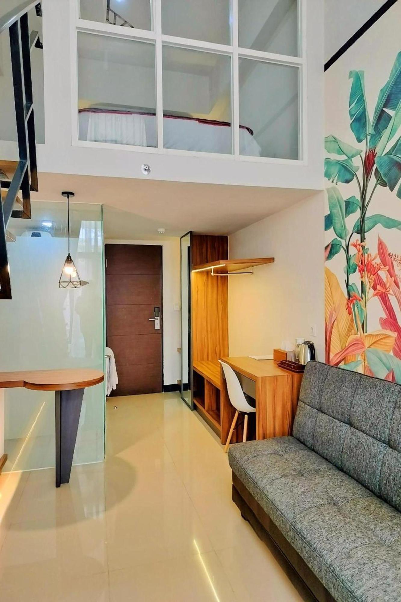 Hotel Super Oyo Collection O 30 Amega Crown Sub Surabaya Exterior foto