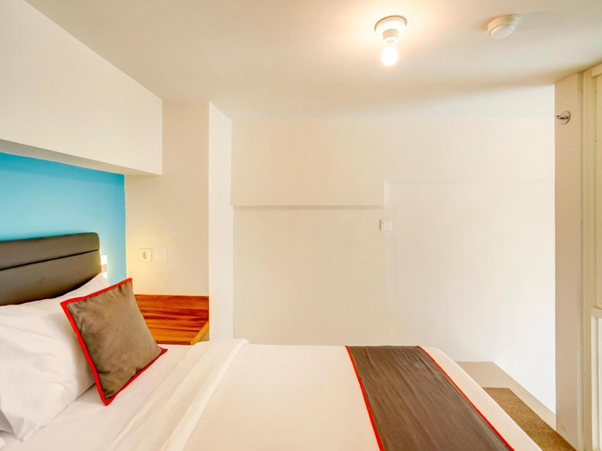 Hotel Super Oyo Collection O 30 Amega Crown Sub Surabaya Exterior foto
