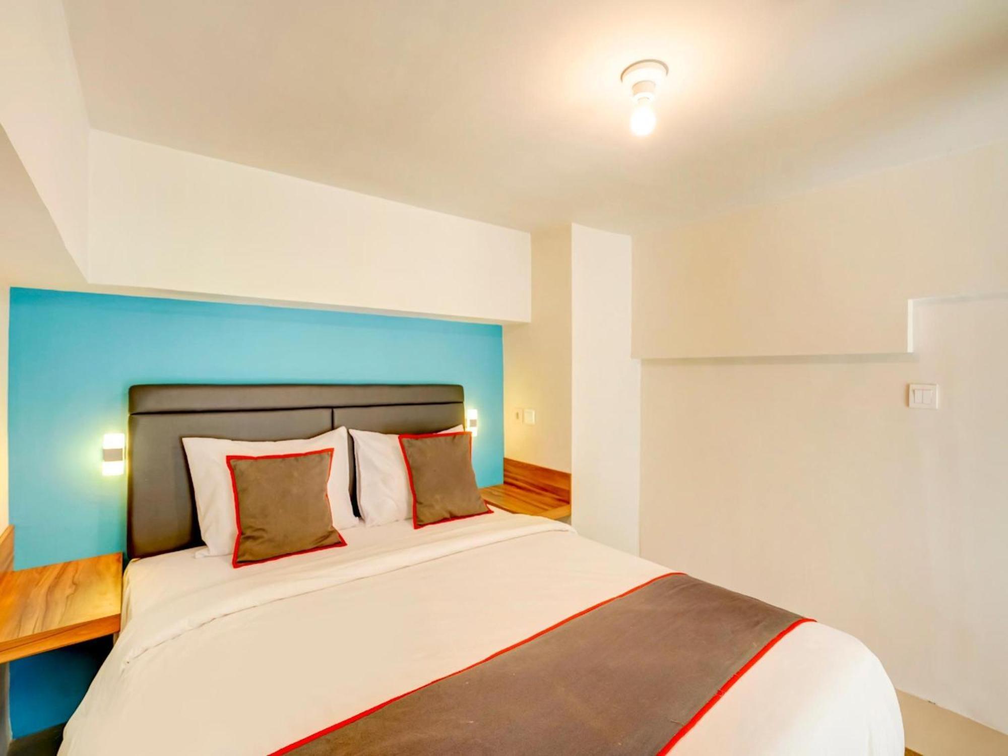 Hotel Super Oyo Collection O 30 Amega Crown Sub Surabaya Exterior foto