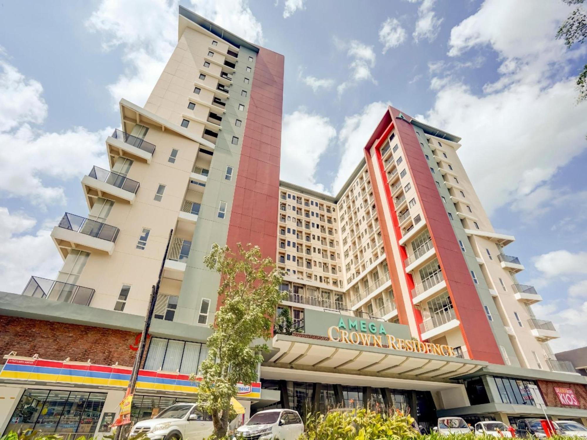 Hotel Super Oyo Collection O 30 Amega Crown Sub Surabaya Exterior foto